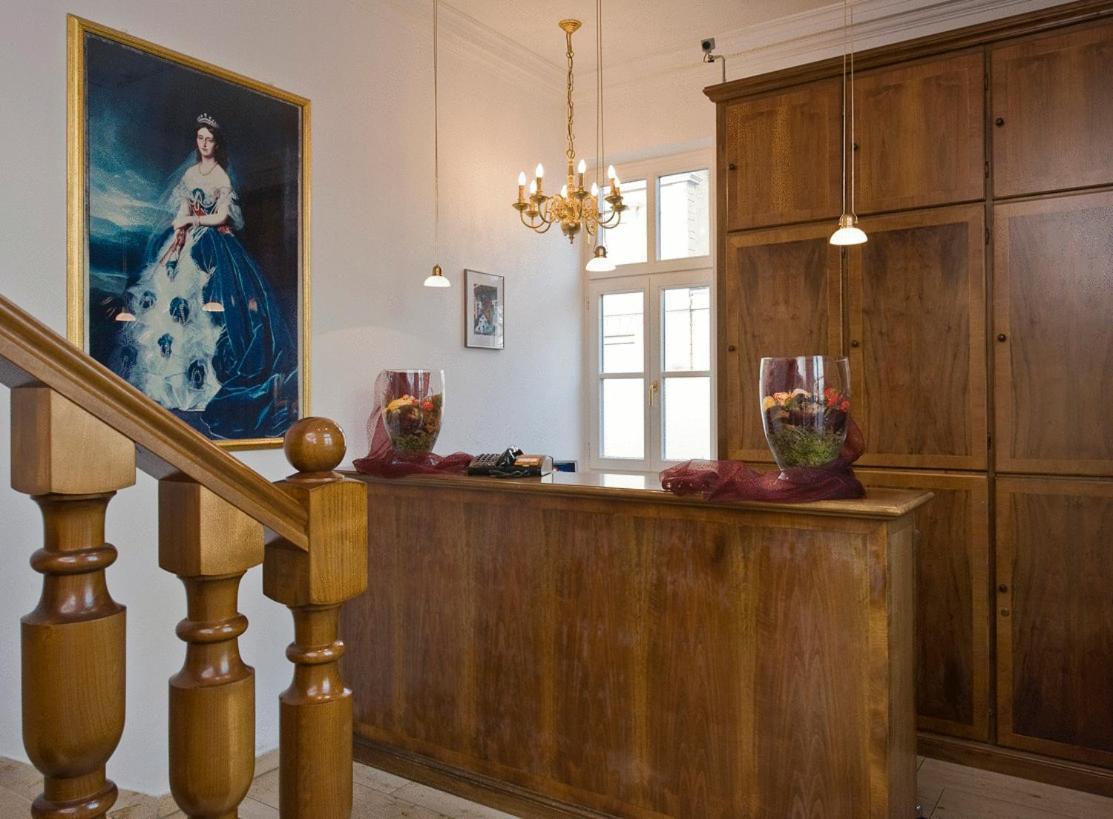 אלוואנגן Hotel Koenigin Olga מראה חיצוני תמונה