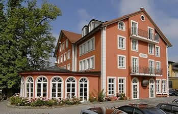 אלוואנגן Hotel Koenigin Olga מראה חיצוני תמונה