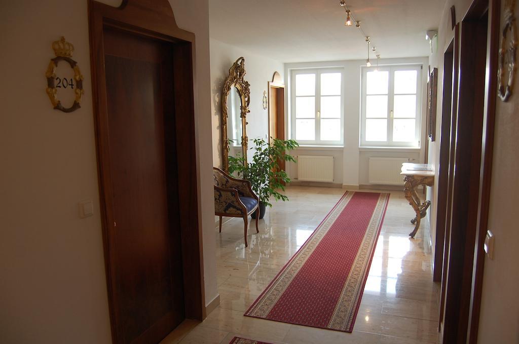 אלוואנגן Hotel Koenigin Olga מראה חיצוני תמונה