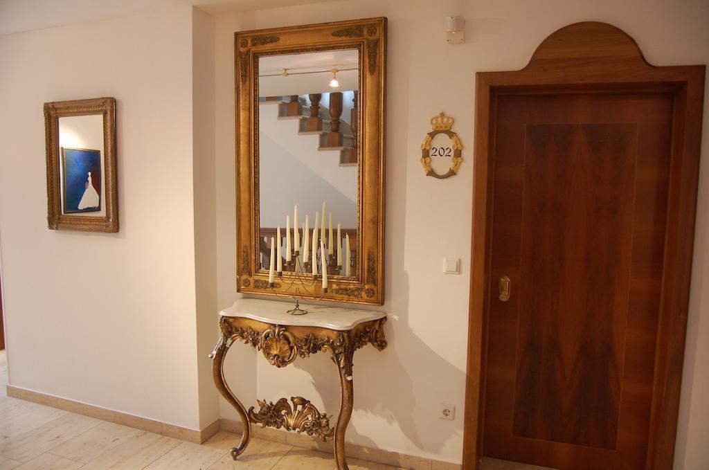 אלוואנגן Hotel Koenigin Olga מראה חיצוני תמונה